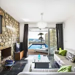 Sapphire * Paphos